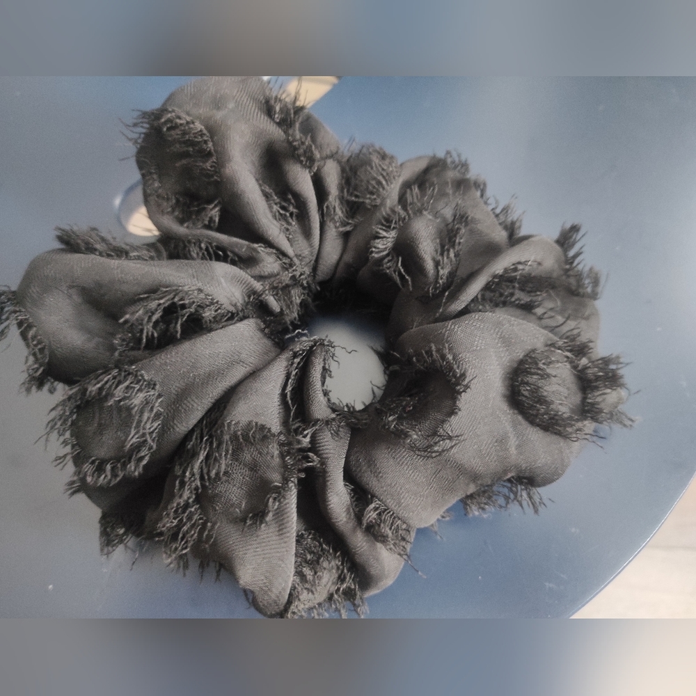 Kitsch | Oversized brunch scrunchie